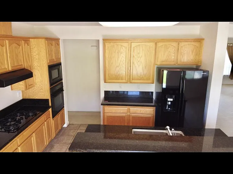 1173 Brooktrail Dr — Photo 3