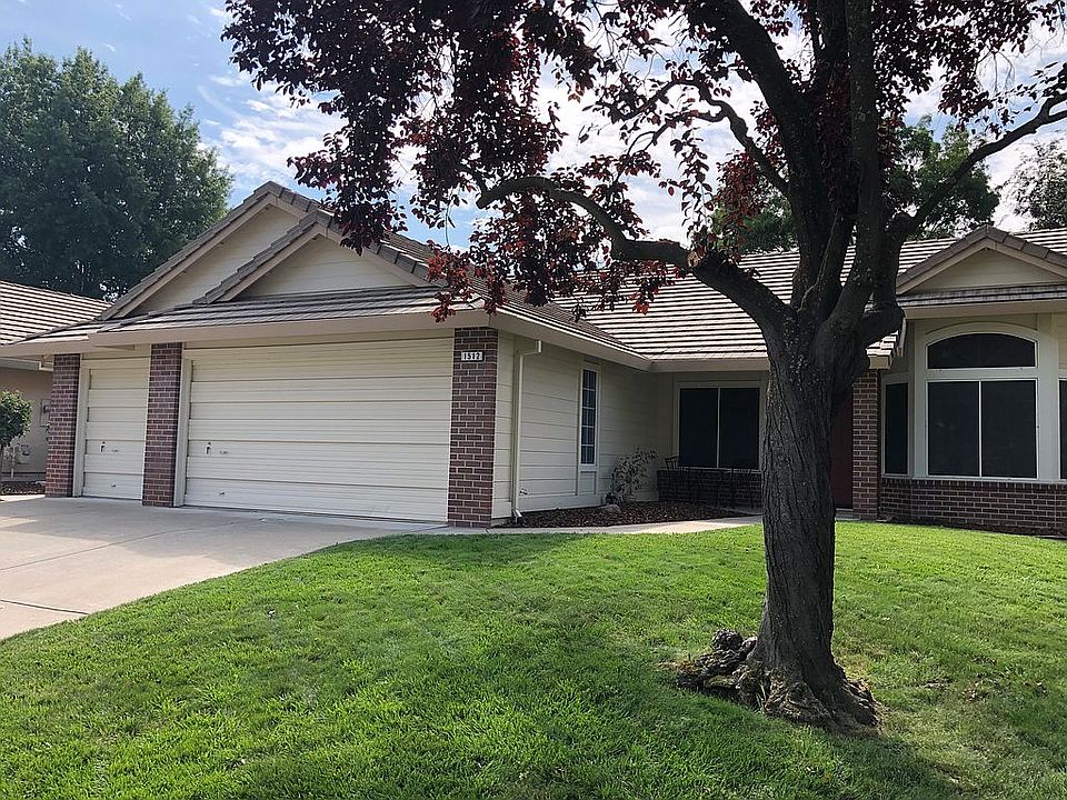 2nd image of 1512 Dickinson Dr