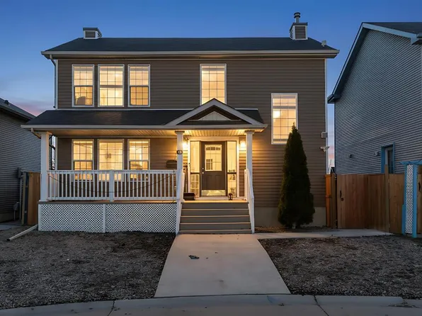 79 E Marthas Haven Pl NE, Calgary, AB T3J 3W2