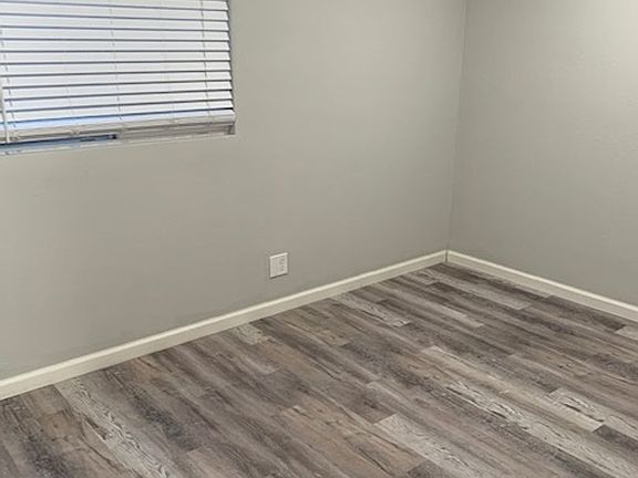 5th image of 12227A Woodside Ave #0