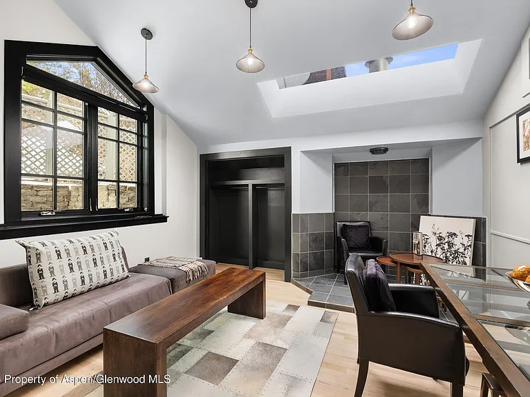 1325 Gateway Rd — Photo 18
