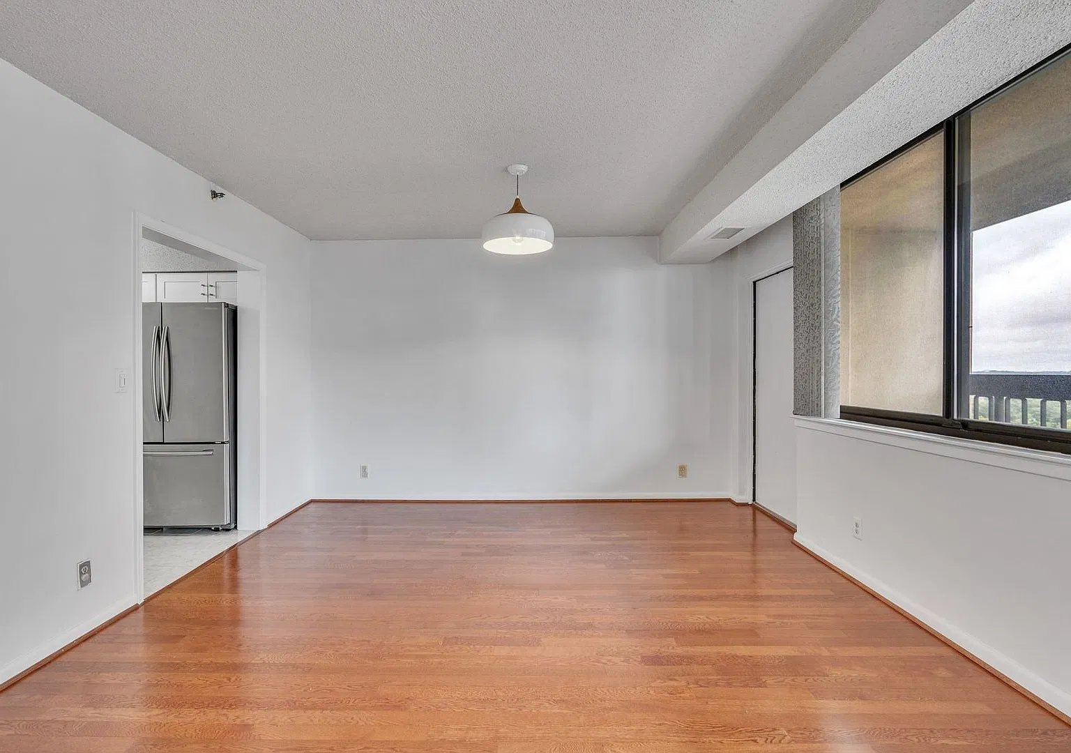 5501 Seminary Rd — Photo 4