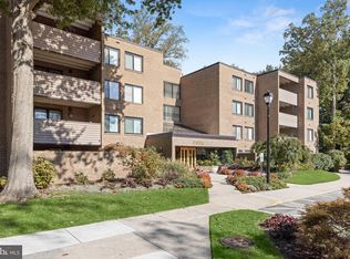4 Candlemaker Ct APT 202, Pikesville, MD 21208