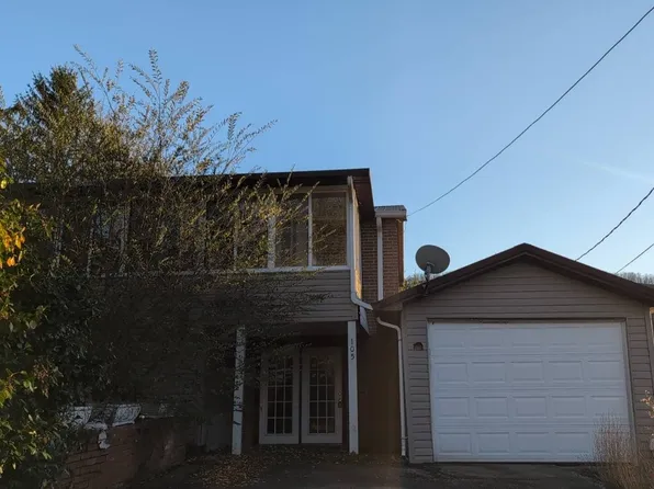 105 Park Dr, Loyall, KY 40854