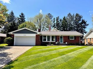 7444 Carole Dr, Mentor, OH 44060