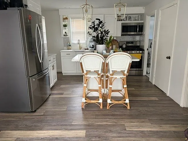 2 bed, 1.0 bath, 1100 sqft, $2,500 — Photo 3