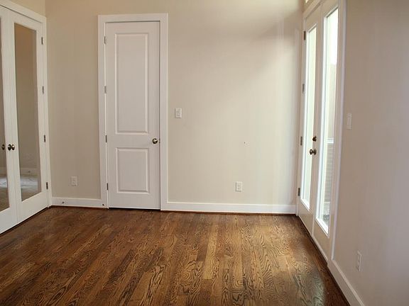 4th image of 4721F Banning Dr