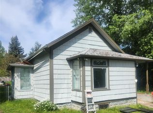 810 Blaine St, Steilacoom, WA 98388