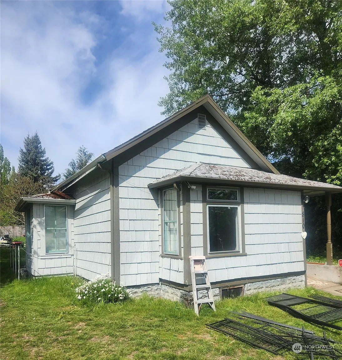 810 Blaine Street photo 1