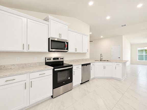 4th image of 5223 VESPERA Street