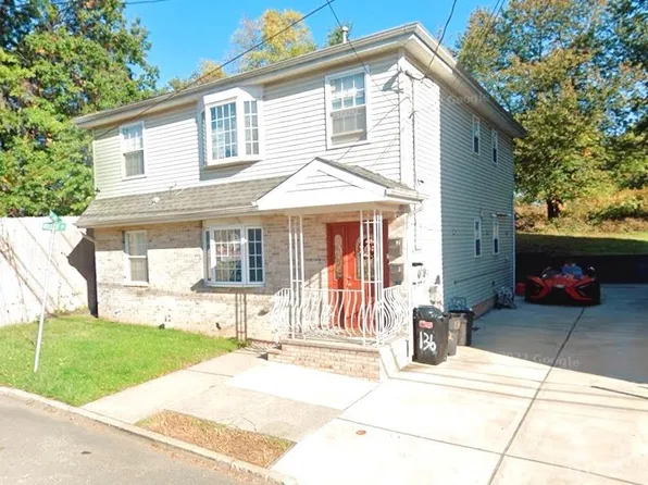 136 Pearl Pl, Perth Amboy, NJ 08861
