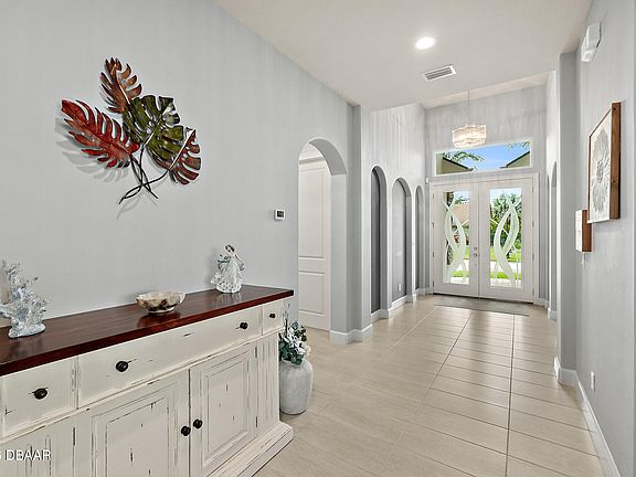 4th image of 59 Kingsley Cir