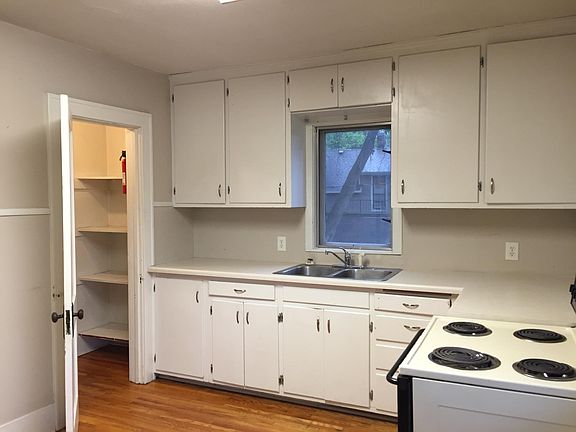 Entry into apartment - Kitchen