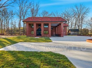 2113 E Madison Ave #A, Athens, TN 37303