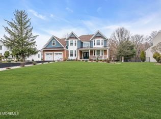 41 Lafayette Mills Rd, Manalapan, NJ 07726