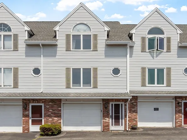 246 Aiken Ave APT 7, Lowell, MA 01850