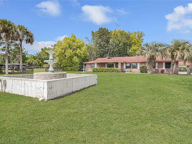 8225 E Highway 25 — Photo 11