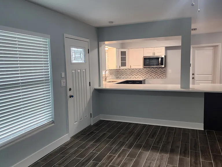 940 Spruce Dr — Photo 7
