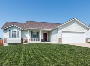 71 N Camelot Dr, Troy, MO 63379