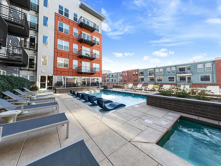 Enjoy our outdoor spa areas and jacuzzi!