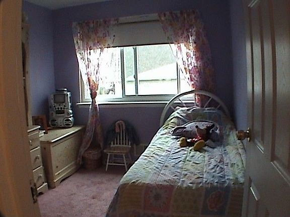 5th image of 207 Storm Dr