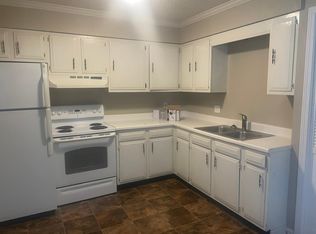 703 N Jackson St #703, Spring Hill, KS 66083