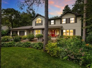 2461 Shadowview Cir, Plover, WI 54467