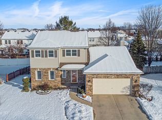 806 Cougar Ln, Oswego, IL 60543