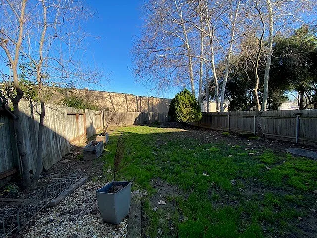 412 Lakeside Way — Photo 28