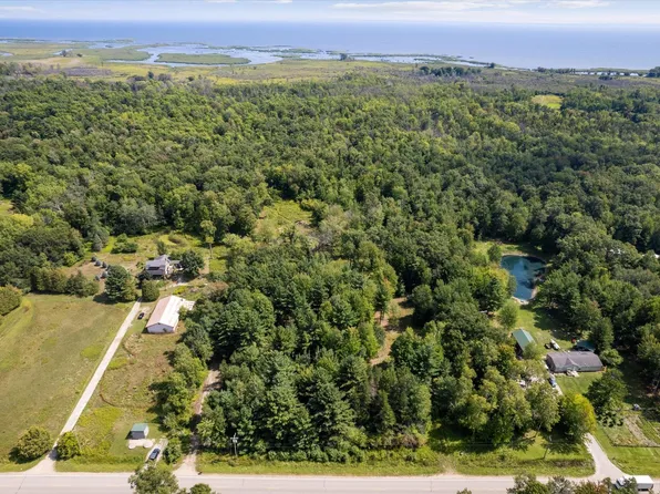 5650 County Rd S, Oconto, WI 54153