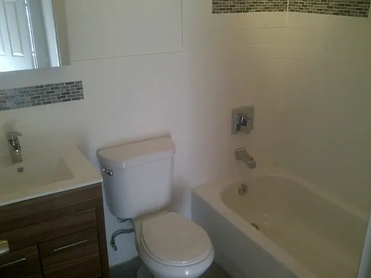 Rented by Obiajula Ugbomah, LREB | media 7