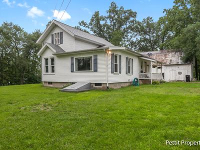 225 W Blair St, Hastings, MI, 49058