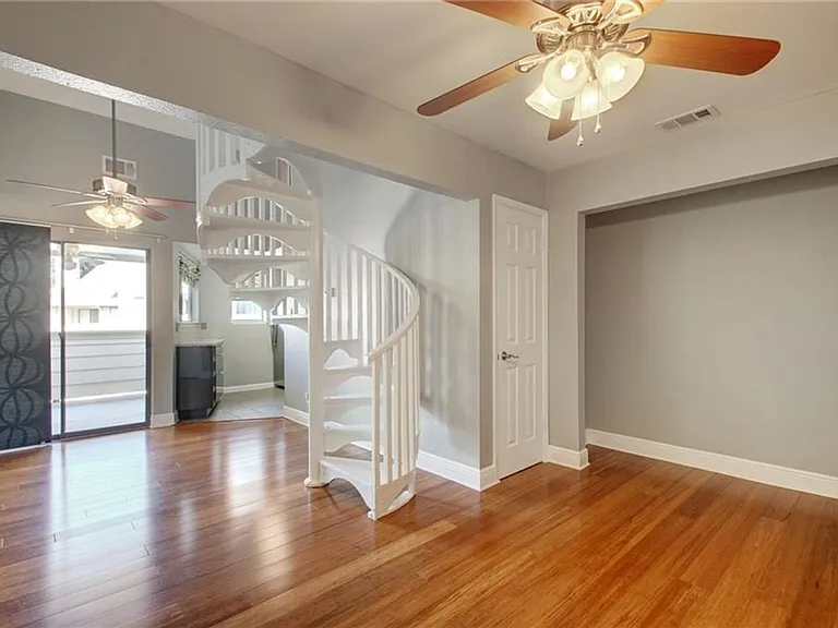 2500 Burleson Rd #319 — Photo 5