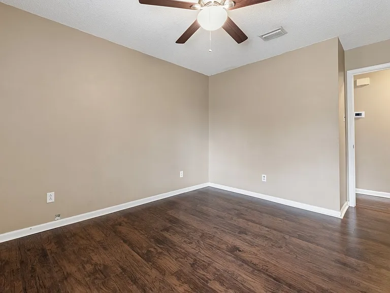 104 Quapaw Pl — Photo 31