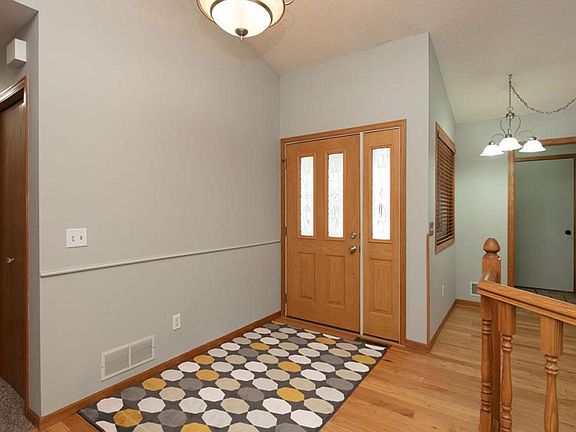 3rd image of 15345 Dewberry Ct