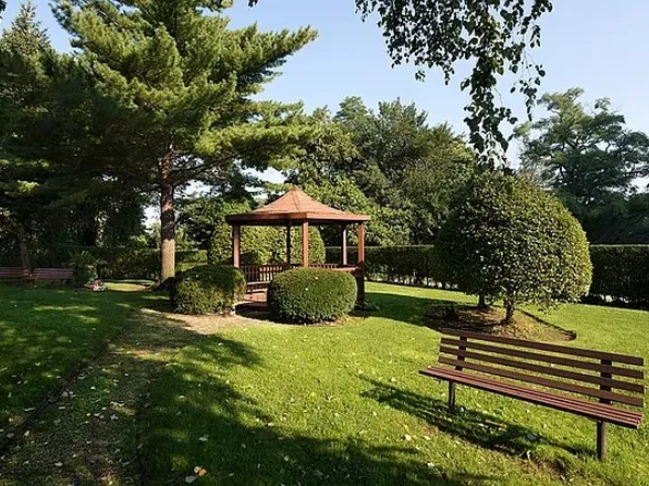 5700 Arlington Avenue image 10 of 15