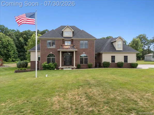 13124 White Oaks Oaks, Gaines, MI 48436