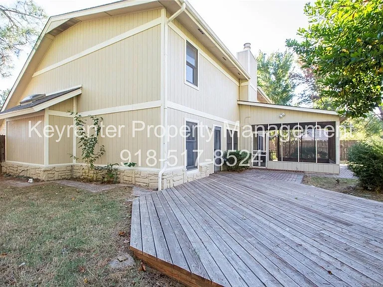 7304 E 61st Pl S — Photo 3