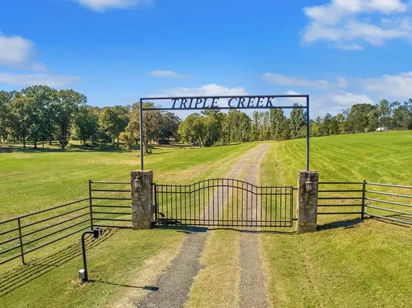 875 County Road 813, Nacogdoches, TX 75964