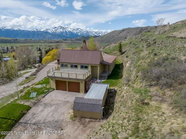 920 S Maddox Dr, Jackson, WY 83001