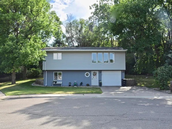 109 Iris Ct, Pierre, SD 57501