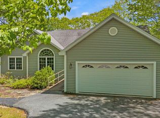 40 Acorn Ridge Rd, Freeport, ME 04032