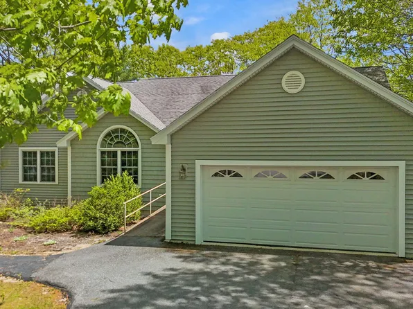 40 Acorn Ridge Road, Freeport, ME 04032