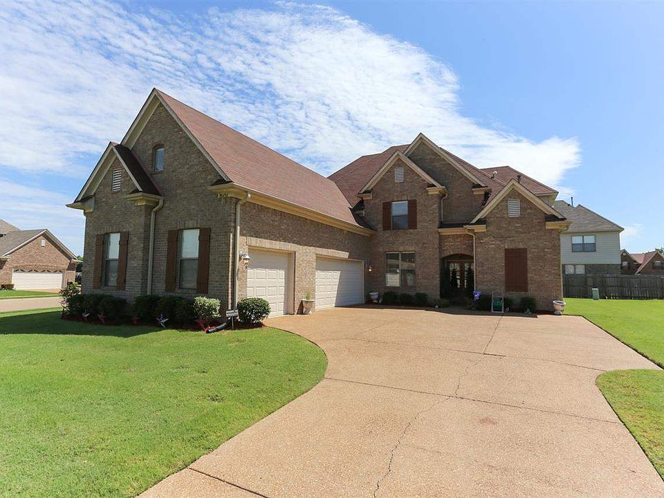 1st image of 8496 Meadow Vale Dr