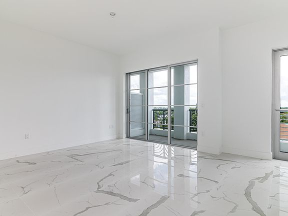 5th image of 155 E Boca Raton Rd APT 603