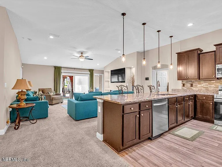 3142 Valiant Ct — Photo 8