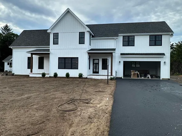 15 Dylans Way, East Falmouth, MA 02536