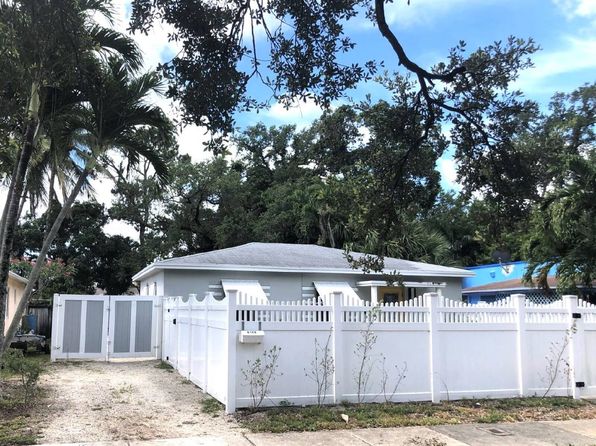812 SW 16th Ct