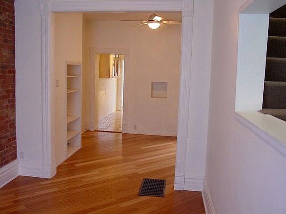 3rd image of 520 W 1st Ave