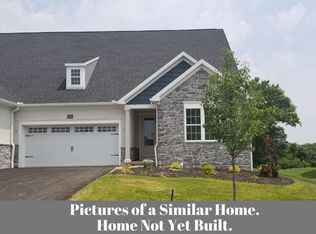 342 Sawgrass Dr #36, Millersville, PA 17551